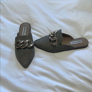 Steve Madden Green Mules with Metallic Chain Detail